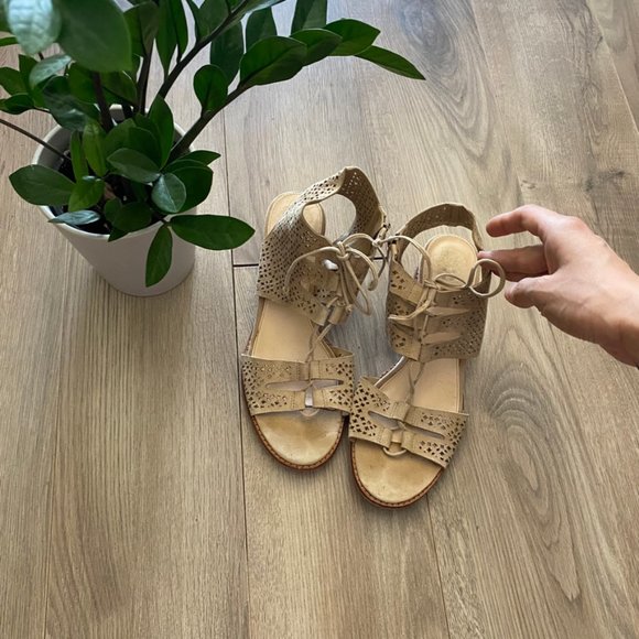 Vince Camuto Rose Suede Wedge Sandal - Picture 5 of 10